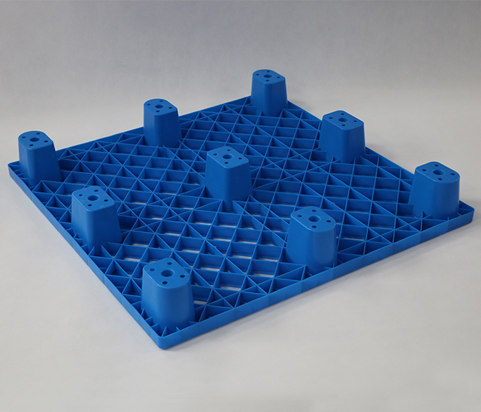 網(wǎng)格九腳塑料托盤(pán)的安*管理與風(fēng)險(xiǎn)防范